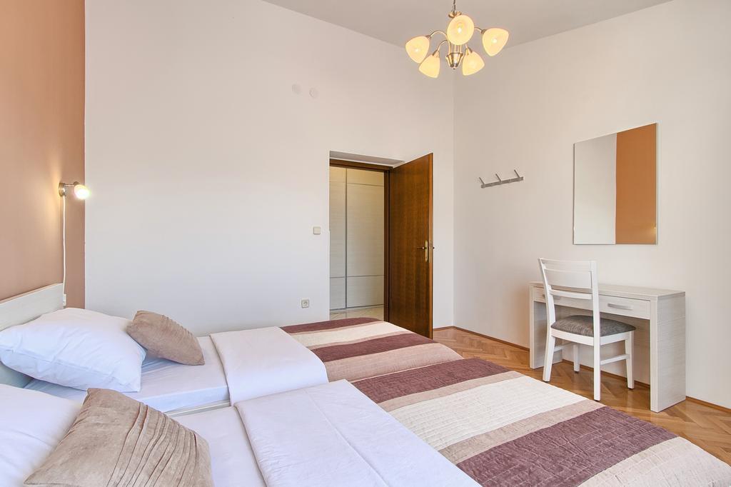 Apartment Monvidal Pula Habitación foto